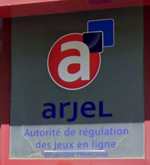 Affichage du logo sur l'agence administrative